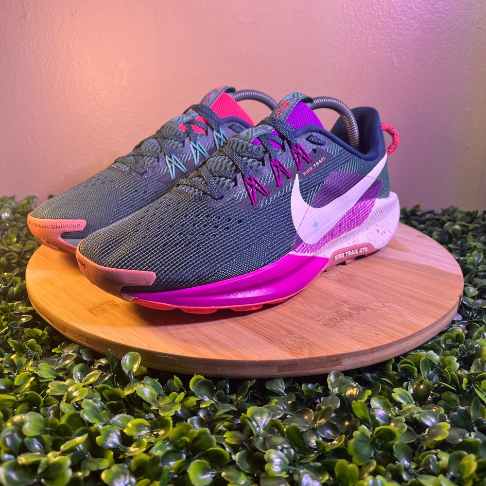 NIKE REACTX PEGASUS TRAIL 5 “ VIVID GRAPE GREEN FROST “ WOMENS SZ 9.5 DV3865-401 - Picture 2 of 9